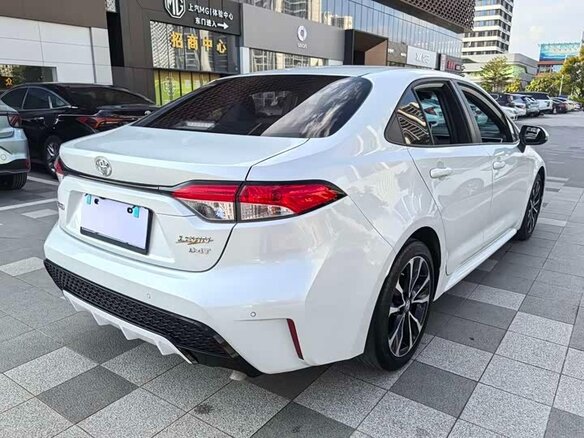 Toyota Levin 2022 — фото 5 из 9
