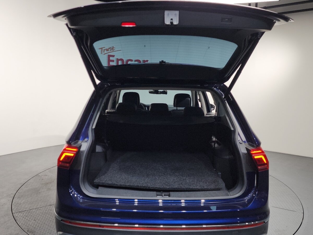 Volkswagen Tiguan 2023 — фото 11 из 11