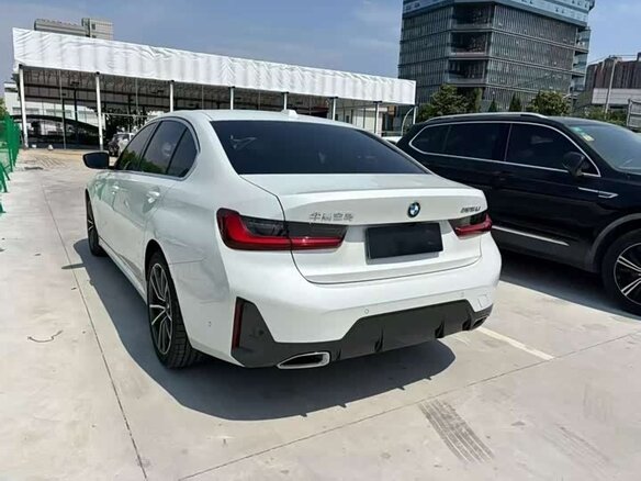 BMW 3 серии 2023 — фото 6 из 9