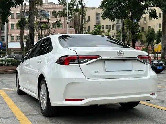 Toyota Corolla 2022 — фото 4 из 16