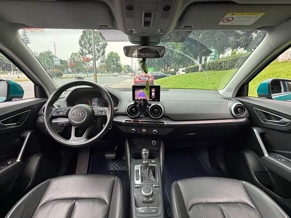 Audi Q2 2022 — фото 6 из 8