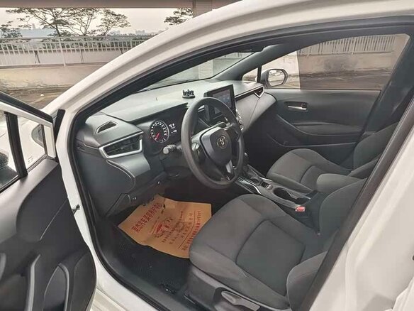 Toyota Levin 2022 — фото 9 из 10