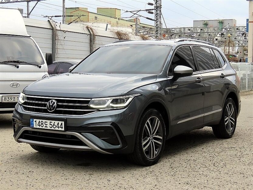Volkswagen Tiguan 2023 — фото 1 из 10