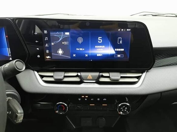 Chevrolet Monza 2023 — фото 13 из 17