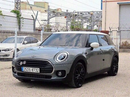 Mini Clubman 2022 — главное фото