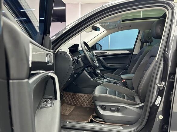 Volkswagen Tayron 2022 — фото 8 из 12