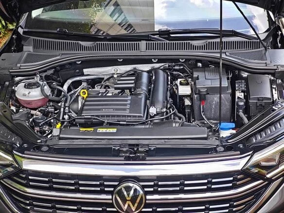 Volkswagen Sagitar 2022 — фото 10 из 10