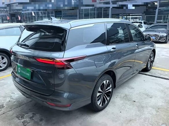 Wuling Victory 2022 — фото 4 из 12