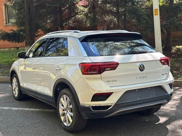 Volkswagen T-Roc 2023 — фото 7 из 12