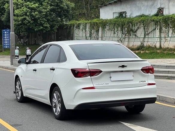 Chevrolet Monza 2022 — фото 4 из 16