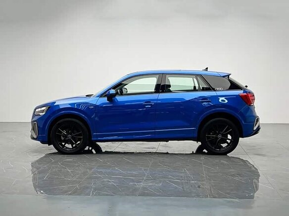 Audi Q2 2022 — фото 4 из 13