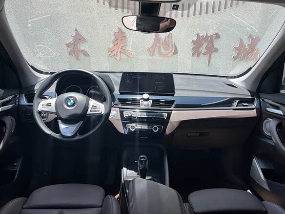 BMW X1 2022 — фото 8 из 11