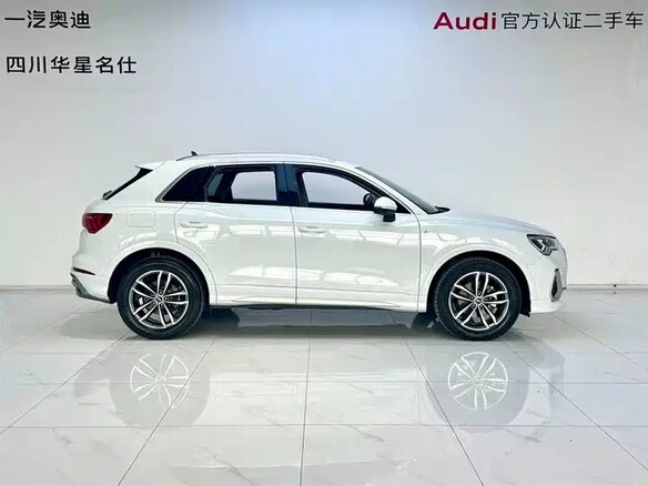 Audi Q3 2023 — фото 3 из 9
