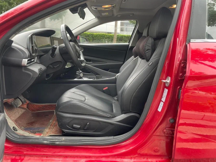 Hyundai Elantra 2022 — фото 9 из 10