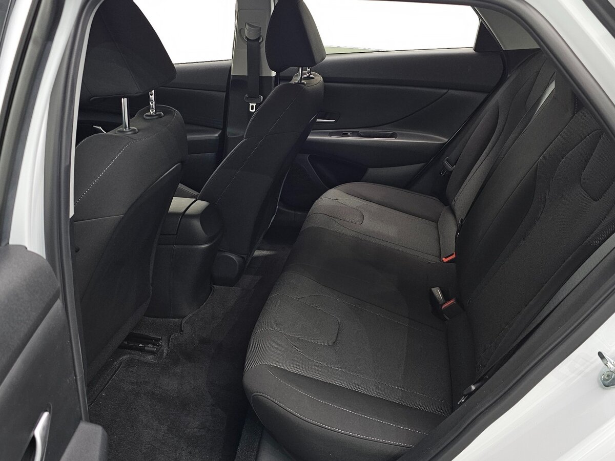 Hyundai Avante 2022 — фото 11 из 18