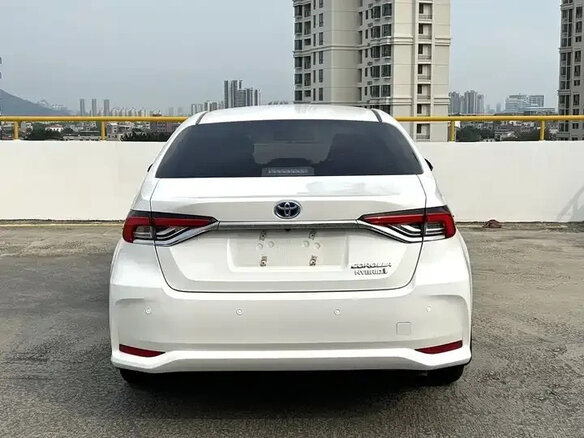 Toyota Corolla 2022 — фото 5 из 9
