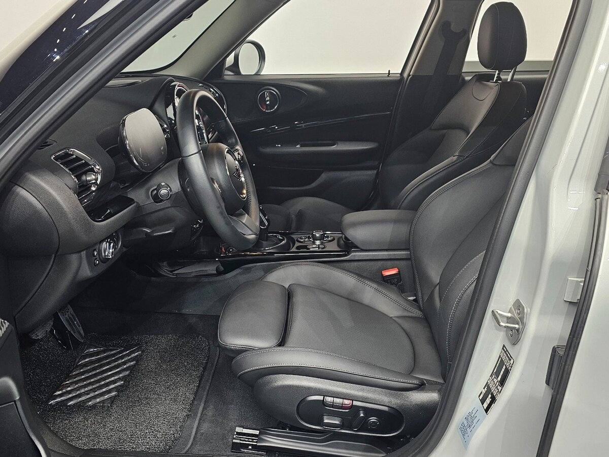 Mini Clubman 2022 — фото 8 из 20