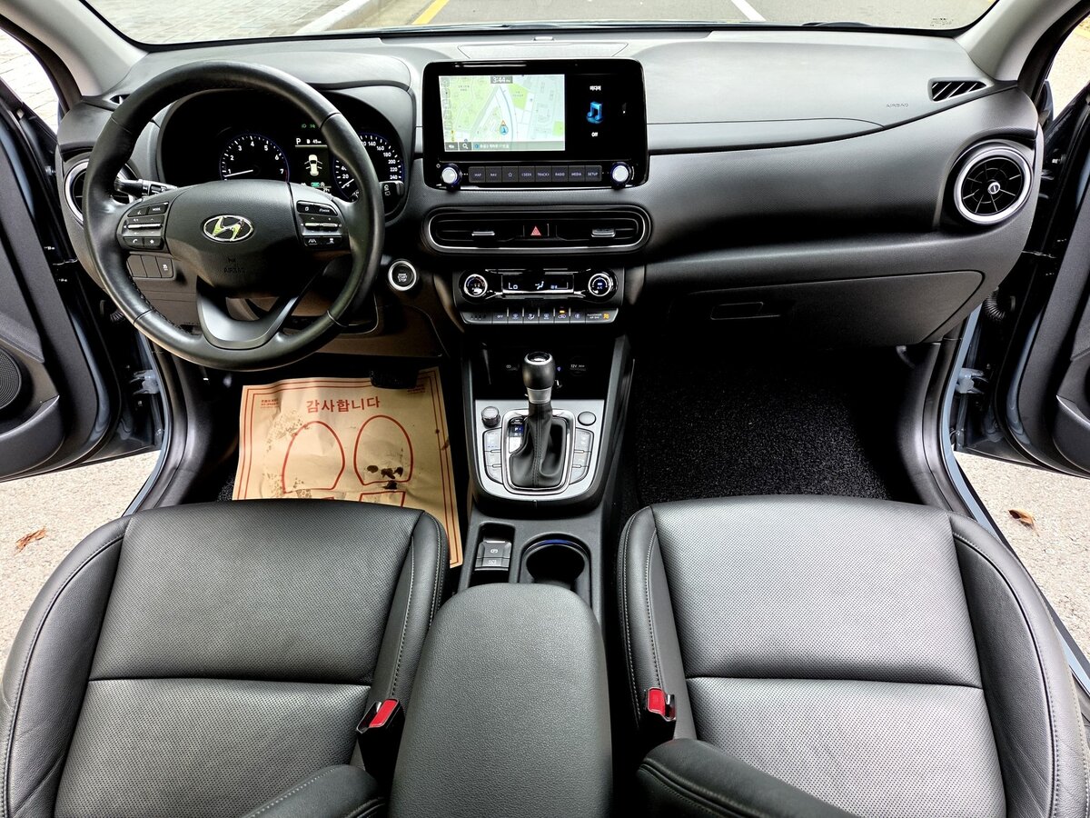 Hyundai Kona 2022 — фото 8 из 12