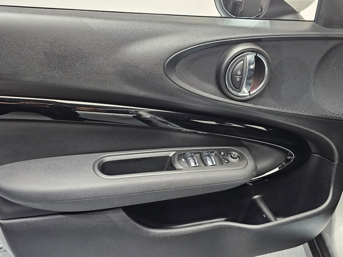 Mini Clubman 2022 — фото 12 из 20