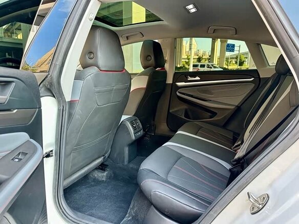 Volkswagen Lamando 2023 — фото 10 из 10