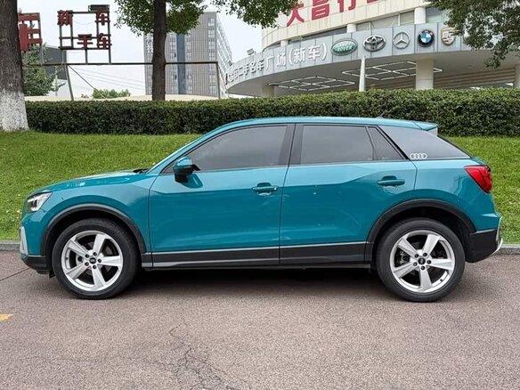 Audi Q2 2022 — фото 3 из 8