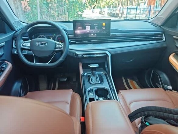 Geely Vision X6 Pro 2023 — фото 10 из 14
