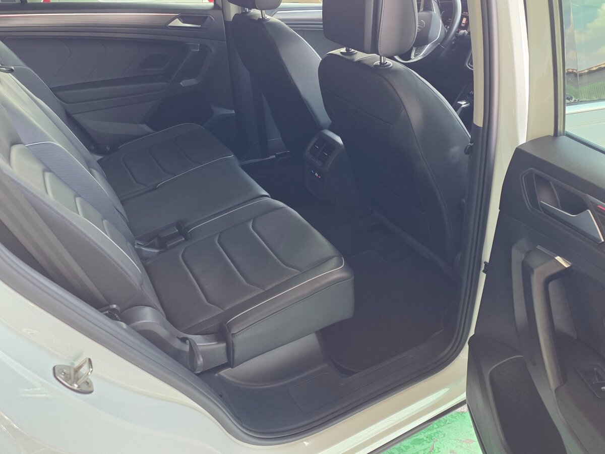 Volkswagen Tiguan 2023 — фото 7 из 9