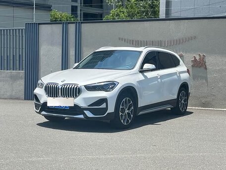 BMW X1 2022 — главное фото