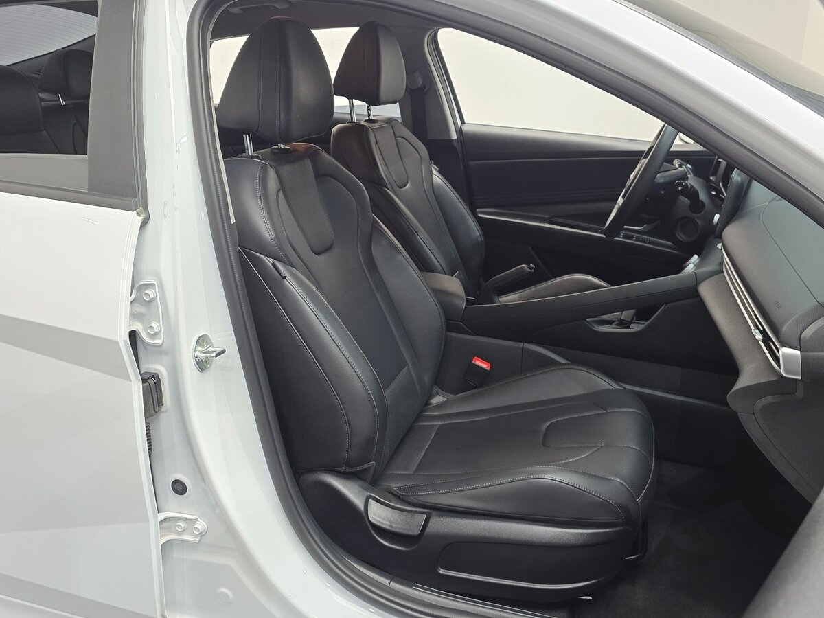 Hyundai Avante 2022 — фото 8 из 20