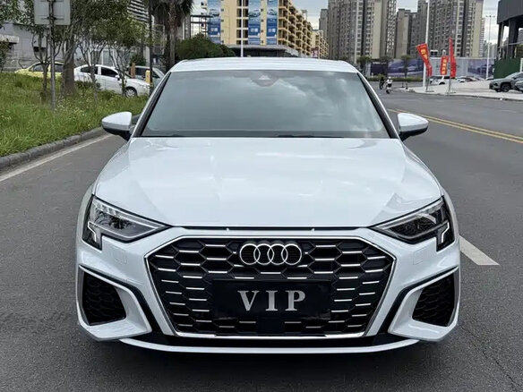 Audi A3 2022 — фото 2 из 10