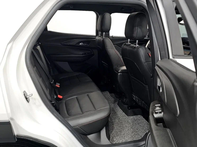 Chevrolet TrailBlazer 2022 — фото 13 из 18