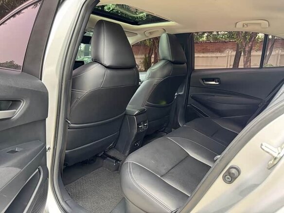 Toyota Corolla 2022 — фото 9 из 19
