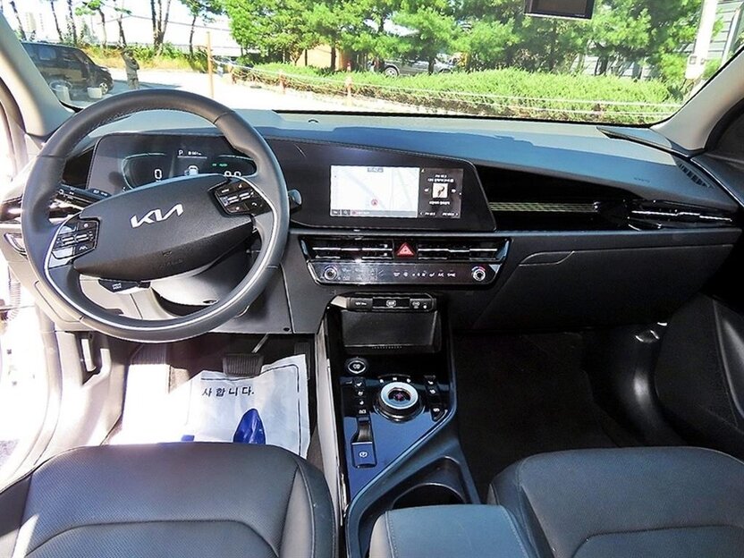 Kia Niro 2023 — фото 5 из 10