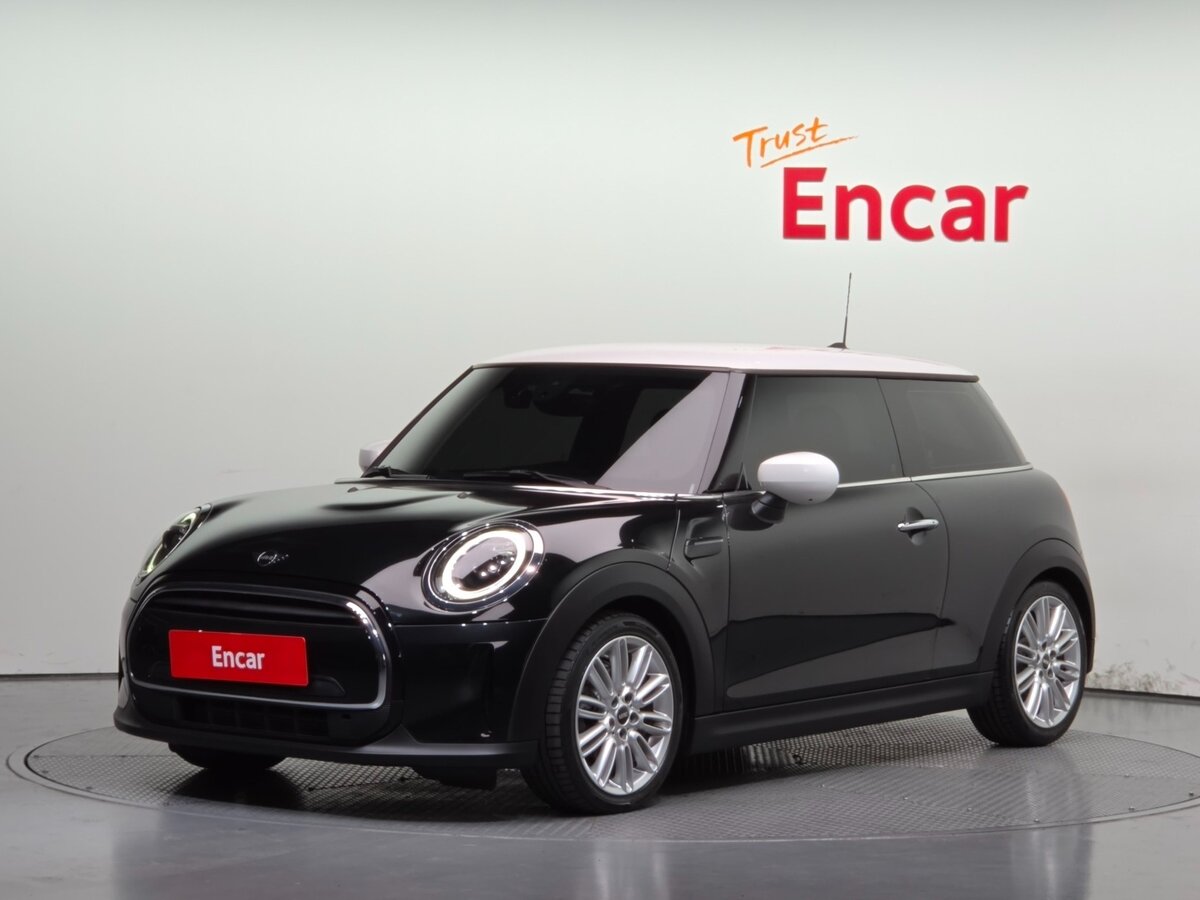 Mini Hatch 2022 — фото 1 из 19