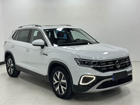 Volkswagen Tayron 2023 — фото 3 из 12