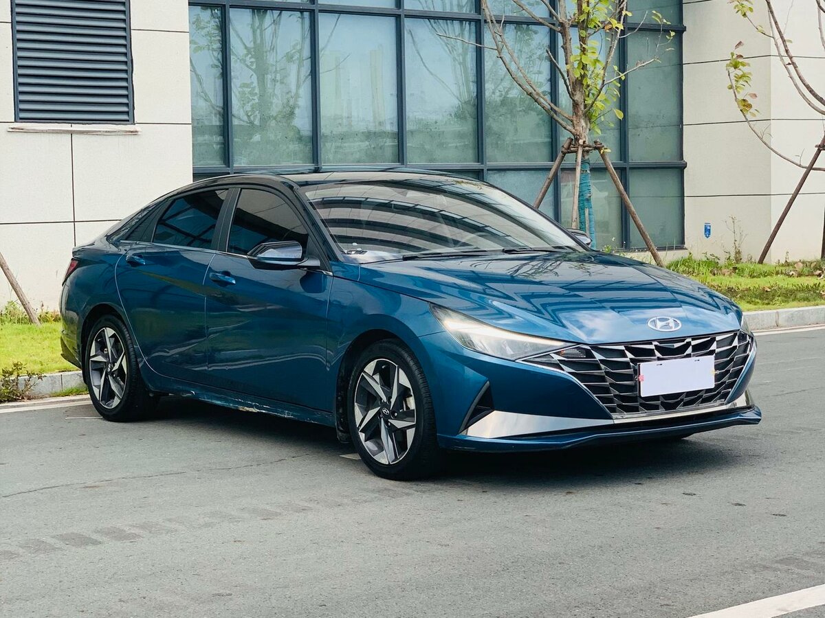 Hyundai Elantra 2022 — фото 3 из 9