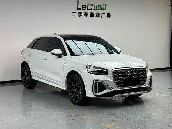 Audi Q2 2023 — фото 3 из 10