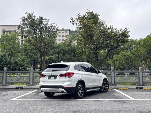 BMW X1 2022 — фото 4 из 8