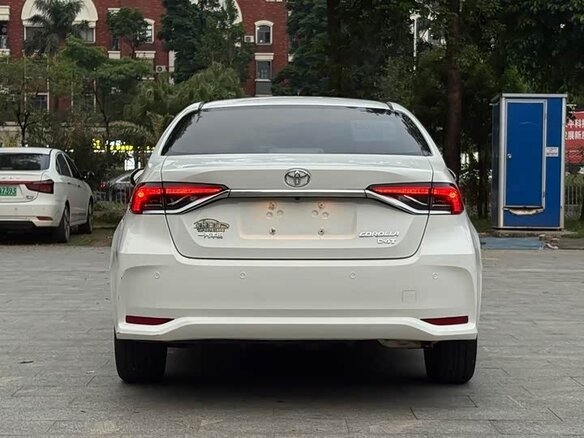 Toyota Corolla 2022 — фото 5 из 12