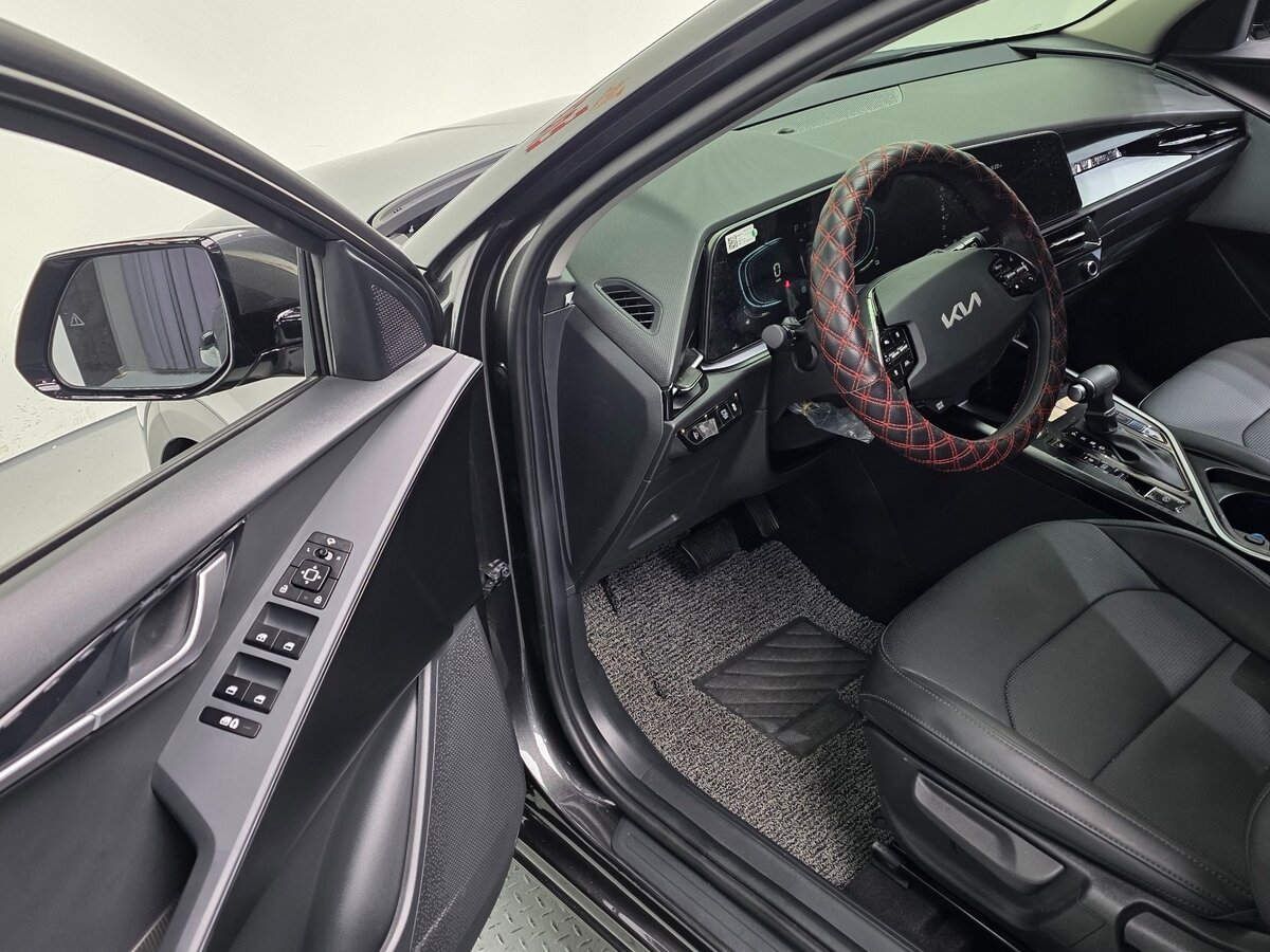 Kia Niro 2025 — фото 6 из 10