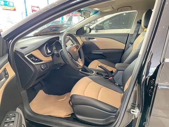 Chevrolet Monza 2022 — фото 8 из 15