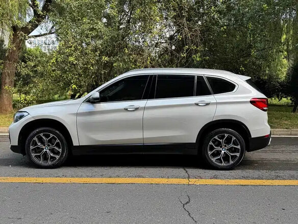 BMW X1 2022 — фото 4 из 11