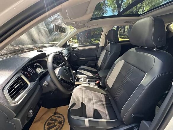 Volkswagen T-Roc 2023 — фото 9 из 12