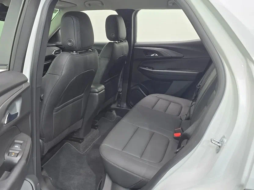 Chevrolet TrailBlazer 2022 — фото 7 из 12