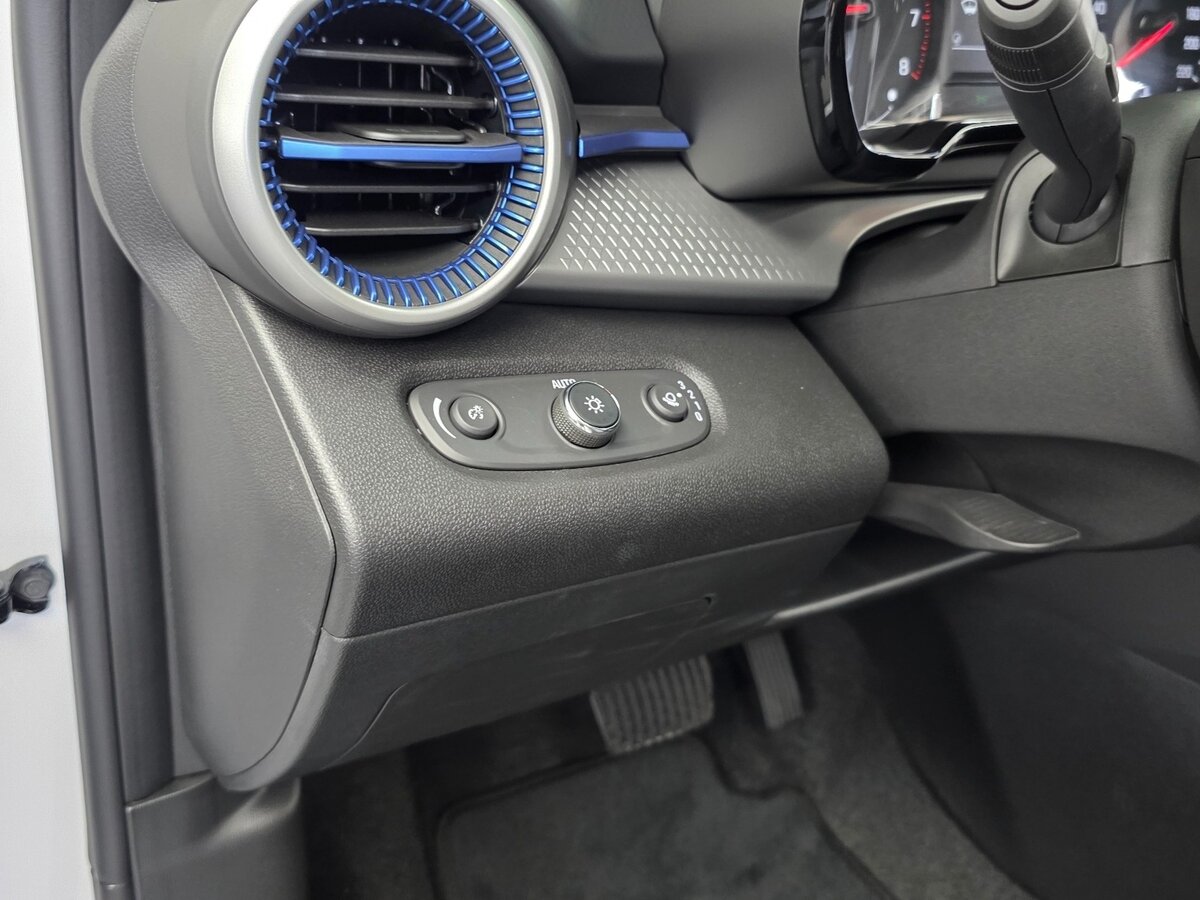 Chevrolet Trax 2023 — фото 18 из 20