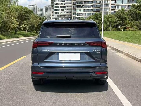 Wuling Victory 2022 — фото 6 из 11