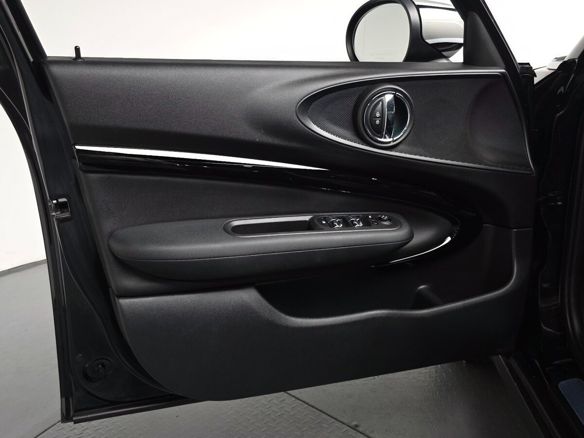Mini Clubman 2022 — фото 15 из 20