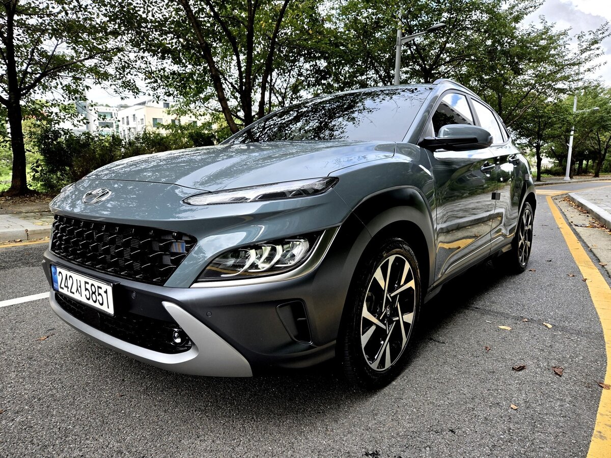 Hyundai Kona 2022 — фото 1 из 12