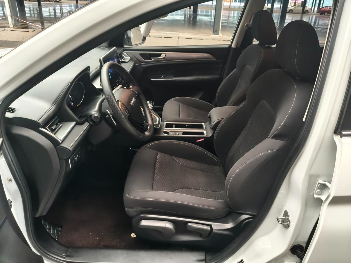 Haval M6 2023 — фото 6 из 8