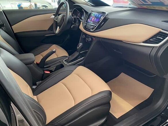 Chevrolet Monza 2022 — фото 10 из 15